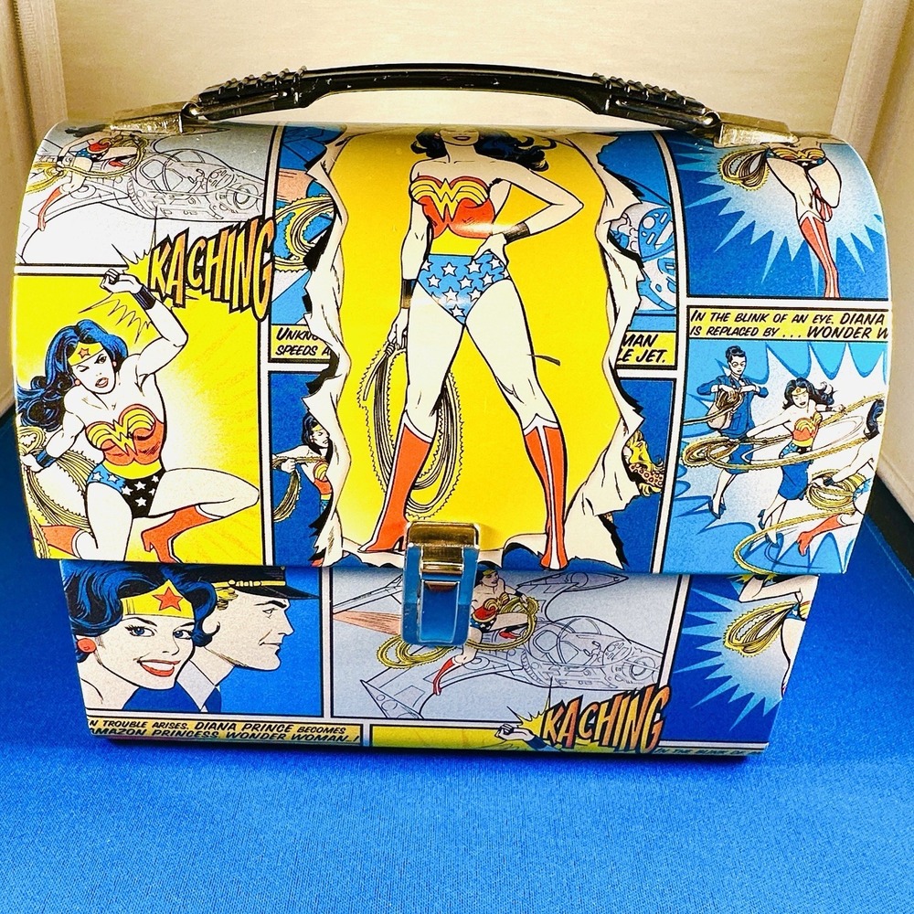 Rare Wonder Woman Metal Dome DC Comics by Vandor Lunch Box